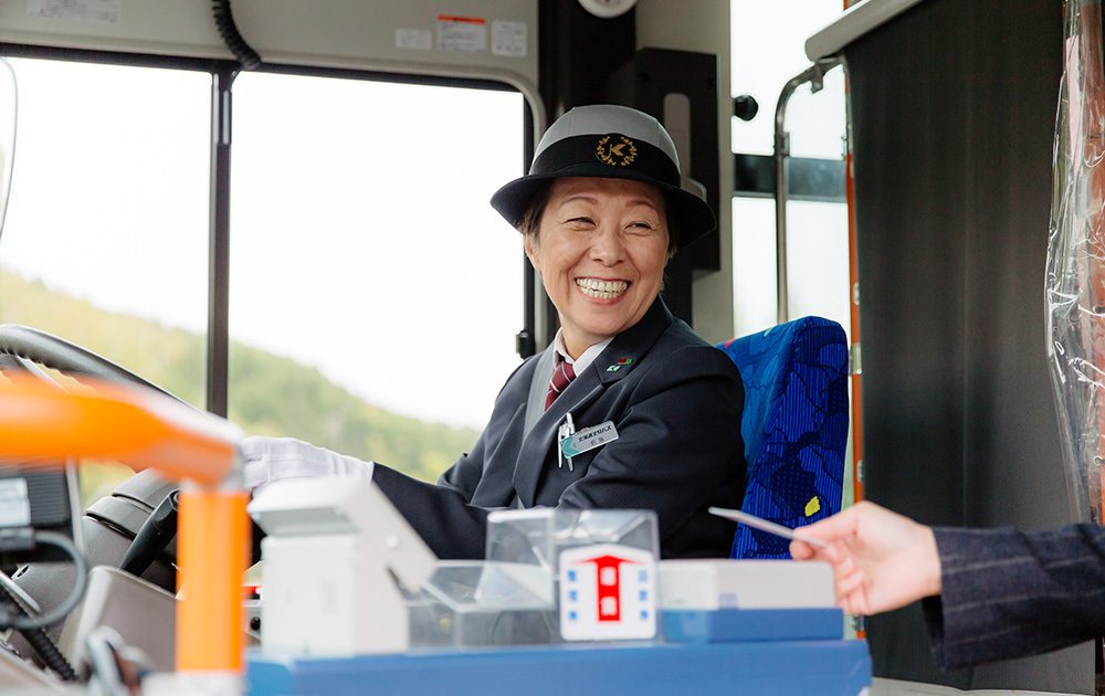 バス運転士の仕事の様子