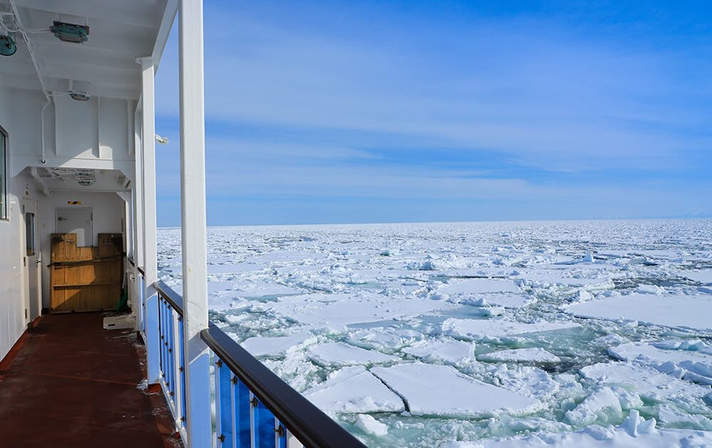 流氷砕氷船おーろら